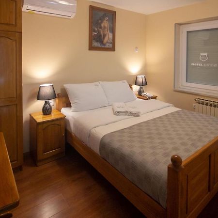 Motel Atos Laktaši エクステリア 写真