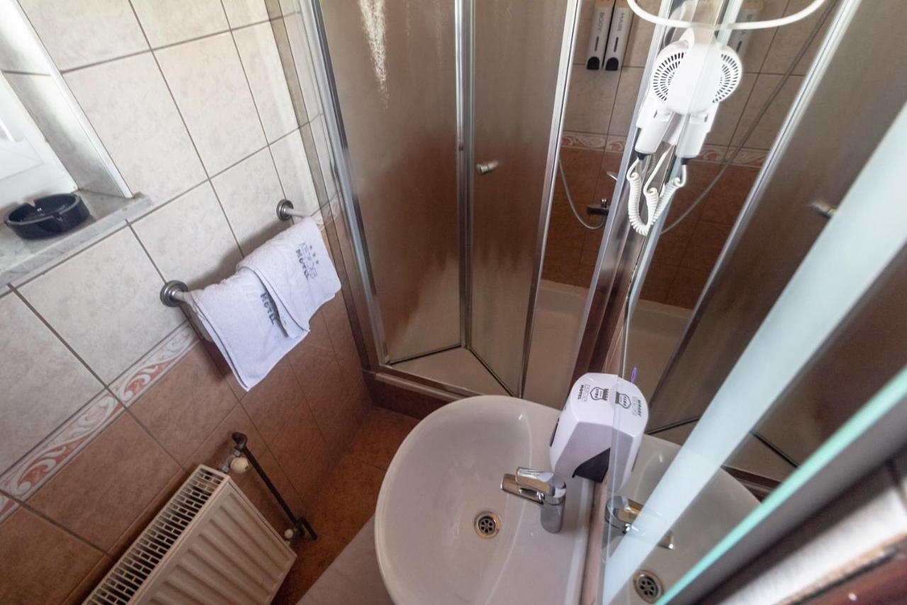 Motel Atos Laktaši エクステリア 写真