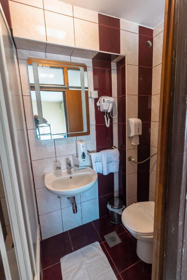 Motel Atos Laktaši エクステリア 写真